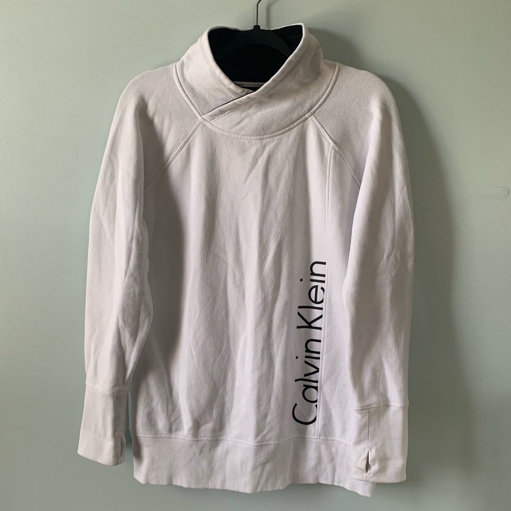 🌟CALVIN KLEIN sweater🌟